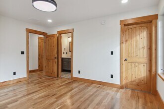 81 Camsyn Dr in Weaverville, NC - Building Photo - Building Photo