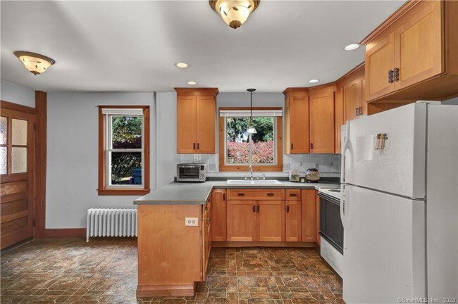 18 Scitico St in Enfield, CT - Building Photo - Building Photo