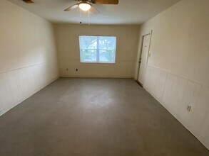 1051 E Walnut St in Lakeland, FL - Building Photo - Building Photo