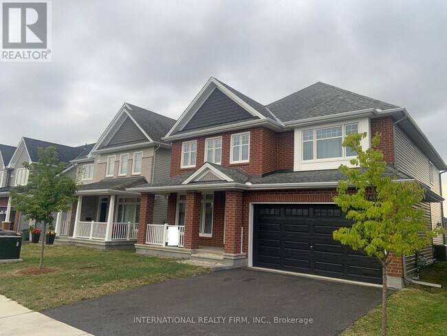 696 MOONFLOWER Crescent in Gloucester, ON - Building Photo - Building Photo