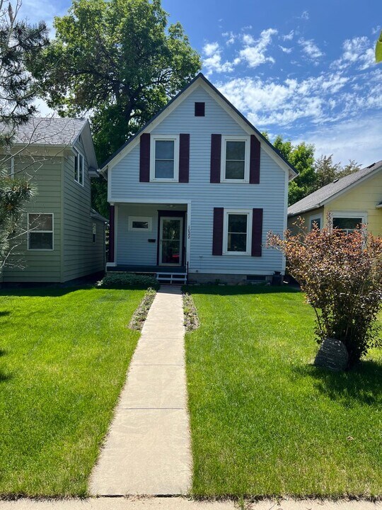 1022 3rd Ave S in Great Falls, MT - Foto de edificio