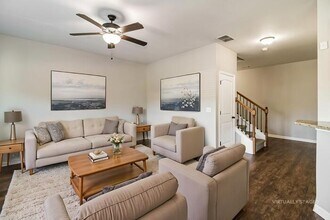 108 Rankin Cir, Unit 207 in Mcdonough, GA - Foto de edificio - Building Photo