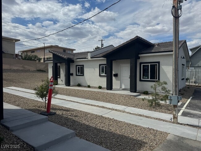 property at 365 N 16th St