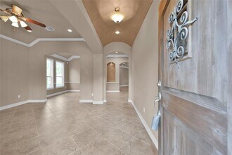19841 S Plantation Estates Dr in Porter, TX - Building Photo - Building Photo