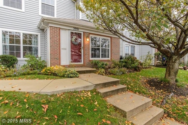 property at 3901 Ettrick Ct