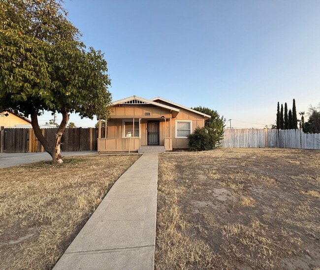 property at 915 31st St