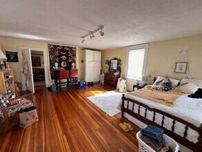 68 Conz St in Northampton, MA - Building Photo - Building Photo