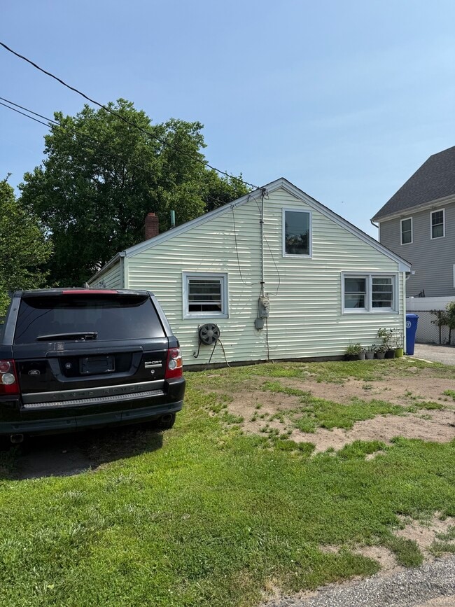 210 McKinley Ave