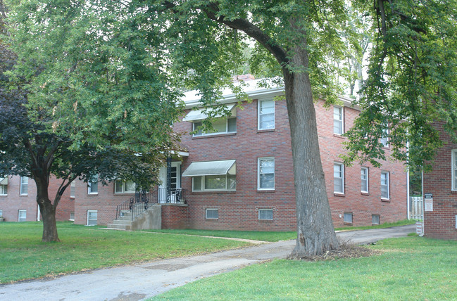 Pleasant Valley Apartments in Omaha, NE - Building Photo - Building Photo