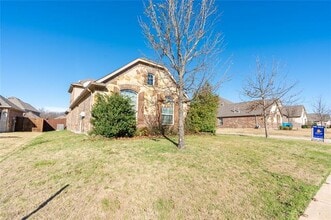9101 Waters Ln in Rowlett, TX - Building Photo - Building Photo