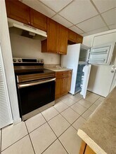 18111 NW 68th Ave, Unit I2XX in Hialeah, FL - Building Photo - Building Photo