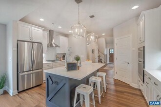 2132 Northside Dr in Charlottesville, VA - Building Photo - Building Photo