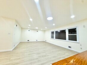 588 Avenue A in Bayonne, NJ - Building Photo - Building Photo