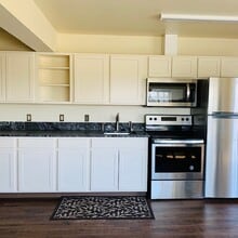 9086 S March Point Rd in Anacortes, WA - Building Photo - Building Photo