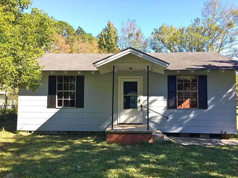 3221 Brown Rd in Mobile, AL - Building Photo
