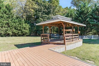 4236 Florida Ave in Newtown Square, PA - Foto de edificio - Building Photo