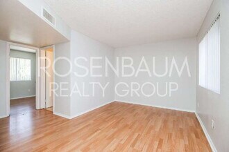 1050 W University Dr in Mesa, AZ - Building Photo - Building Photo