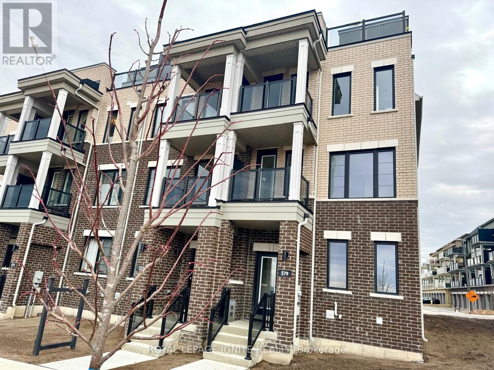 579 Port Darlington Rd in Bowmanville, ON - Building Photo