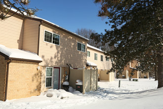 Deerpath in East Lansing, MI - Building Photo - Building Photo