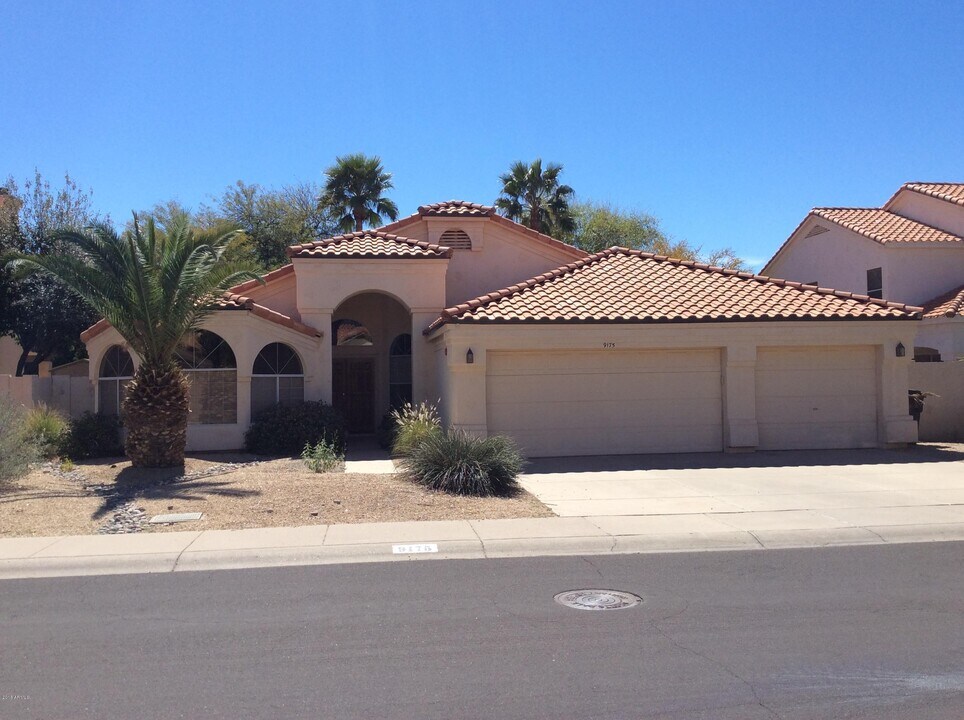 9175 E Camino Del Santo in Scottsdale, AZ - Building Photo