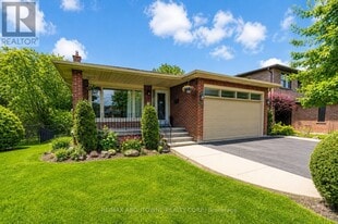 440 Parkridge Crescent in Oakville, ON - Building Photo