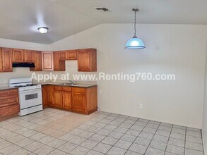 7237 Murray Ln in Yucca Valley, CA - Building Photo - Building Photo