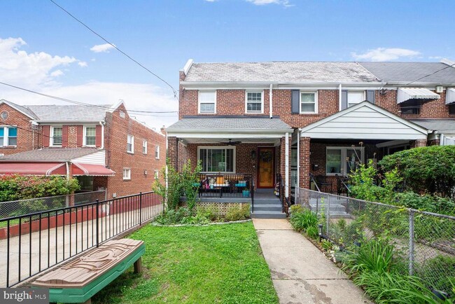 property at 82 Allison St NE