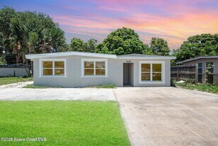 2626 Sarno Rd in Melbourne, FL - Building Photo