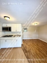 1261 NY-7 in Troy, NY - Building Photo - Building Photo