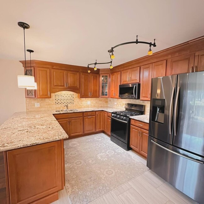1575 Sandpebble Dr in Wheeling, IL - Building Photo - Building Photo