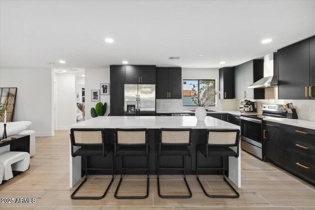 property at 3319 E Campo Bello Dr