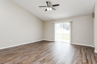 5009 Quercus Loop in Winter Haven, FL - Building Photo - Building Photo