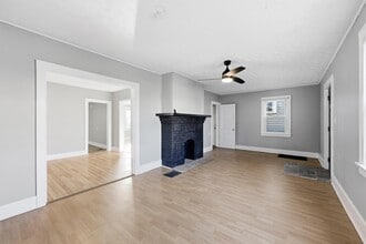 1452 Summit St in Columbus, OH - Building Photo - Building Photo