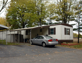 109 W Washington St in Norwalk, OH - Building Photo - Building Photo