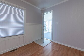 1111 S Broadway Ave in Springfield, MO - Building Photo - Building Photo