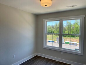 102 Sunburst Villa Dr in Evington, VA - Building Photo - Building Photo