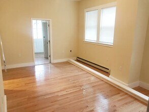 125 Hillside Ave in Waterbury, CT - Building Photo - Building Photo