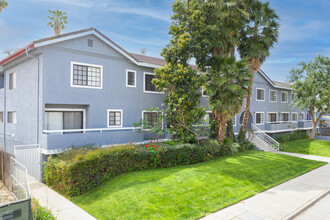 Morrison St Apartments in North Hollywood, CA - Building Photo - Building Photo