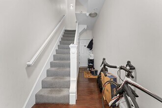 6 W Cottage St in Boston, MA - Building Photo - Building Photo