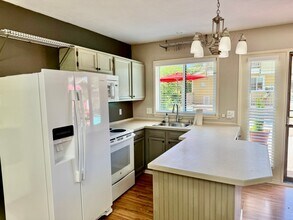 20427 86th Pl W in Edmonds, WA - Building Photo - Building Photo