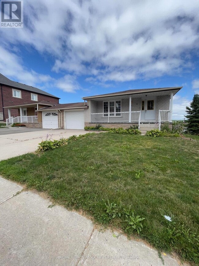 property at 57 Simcoe Rd