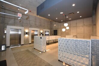 60 E Randolph St in Chicago, IL - Building Photo - Building Photo