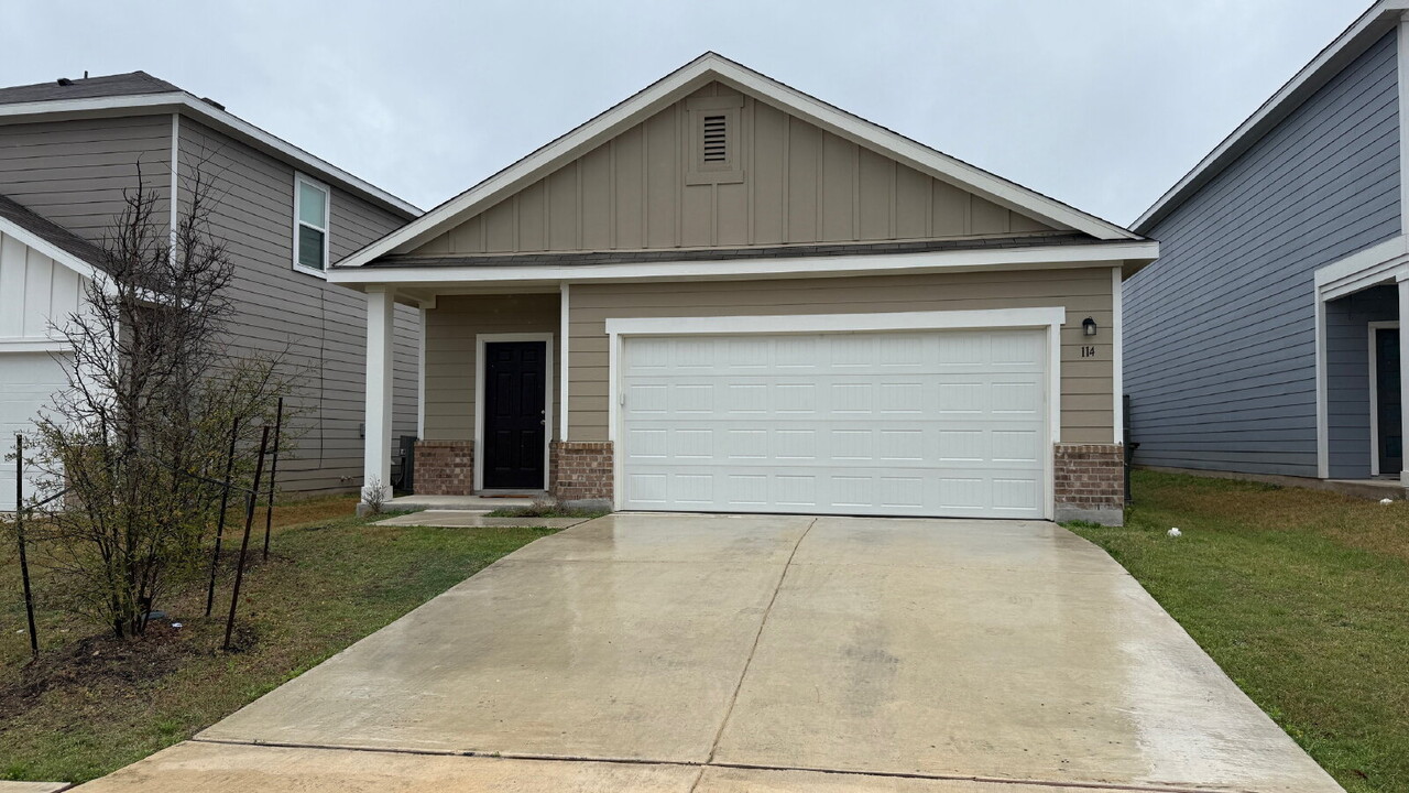 114 Aoudad Rd in Hutto, TX - Building Photo