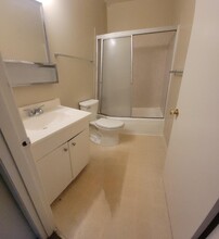 5055 SW Menlo Dr, Unit 3 in Beaverton, OR - Building Photo - Building Photo