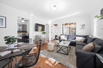 11 NW 68th Terrace in Miami, FL - Building Photo - Building Photo