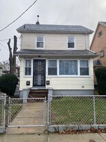 219-04 109th Ave in Queens, NY - Building Photo
