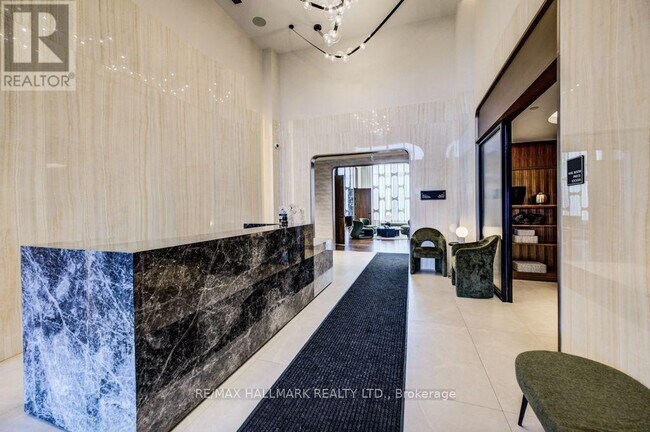 3240 William Coltson Ave in Oakville, ON - Building Photo - Building Photo