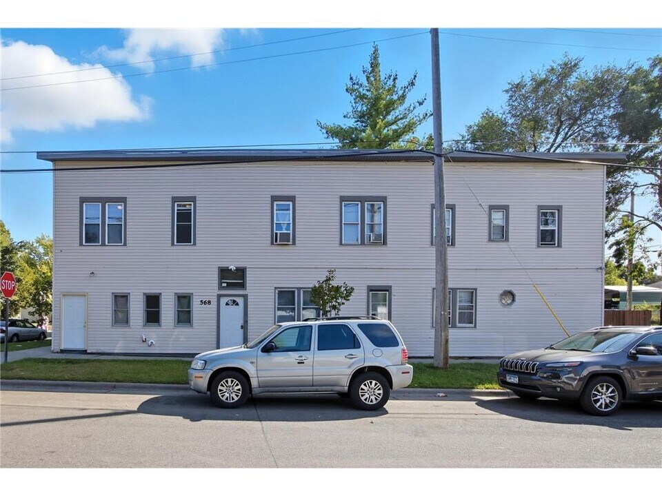 568 N Farrington St in St. Paul, MN - Building Photo