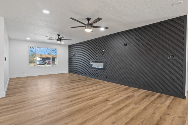 2166 E Greenway Dr in Tempe, AZ - Building Photo - Building Photo