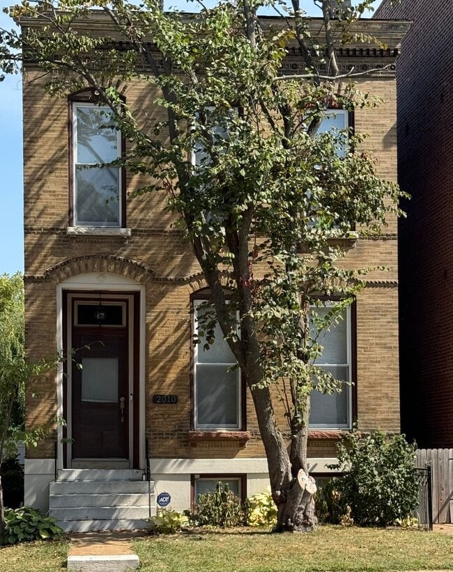 property at 2010 Oregon Ave